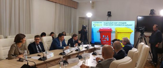 Антон Бучнев: «До конца года на контейнерных площадках в Ленинградской области будет установлено дополнительно более 400 баков для раздельного сбора отходов»