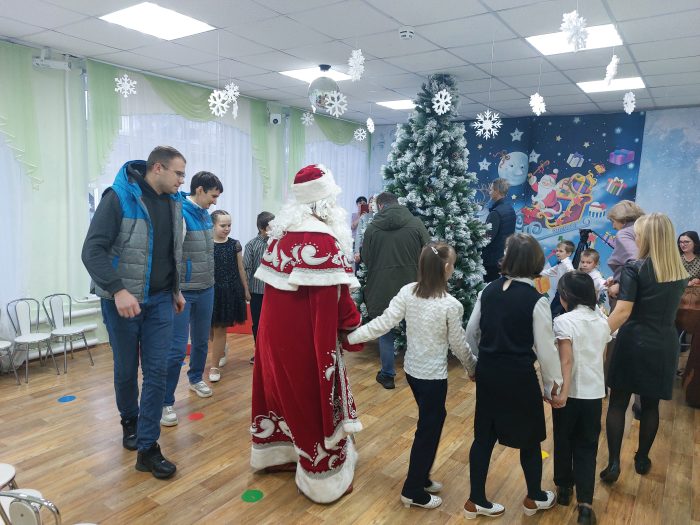 Регоператор поздравил с наступающим Новым Годом воспитанников реабилитационного центра «Дарина»