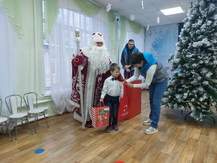 Регоператор поздравил с наступающим Новым Годом воспитанников реабилитационного центра «Дарина»