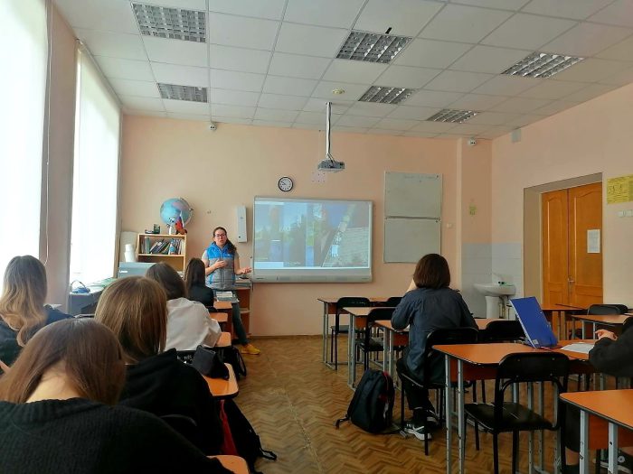 Кировским выпускникам рассказали о мусорной реформе в Ленобласти